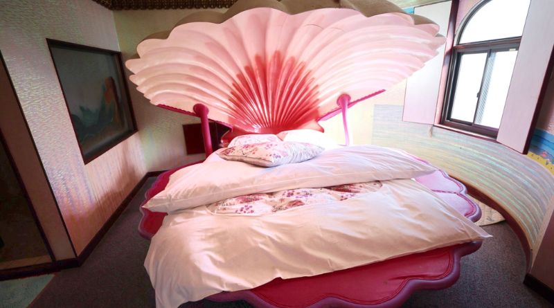 Khách sạn tình yêu ở Nhật